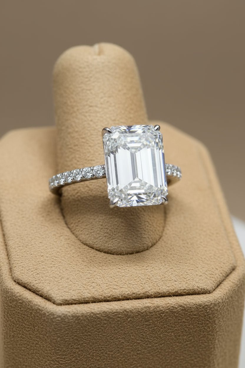 bee6a0de4f54488e9b1b2c71f2b4f72c-Max